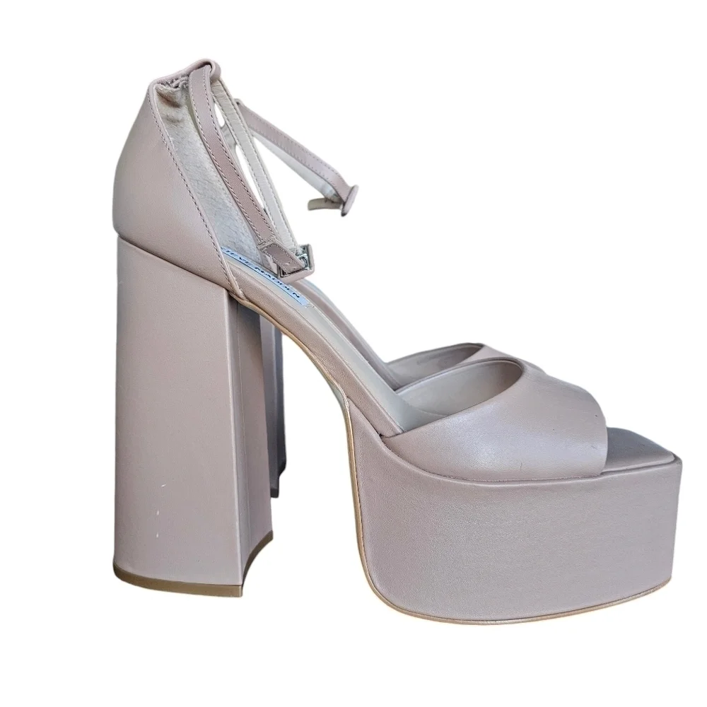 Steve Madden Kassiani Bone Leather Heel